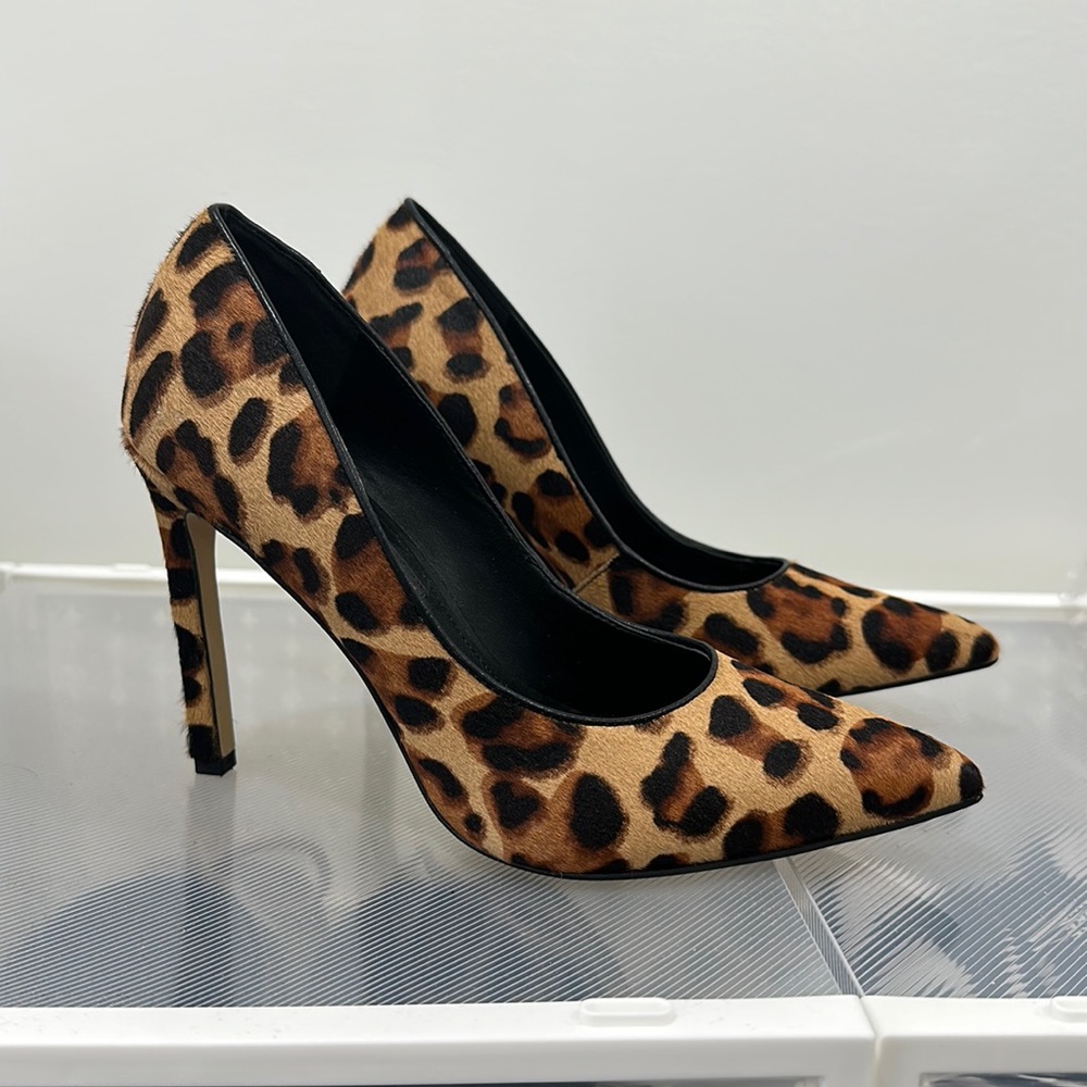 Nine West cheetah pump